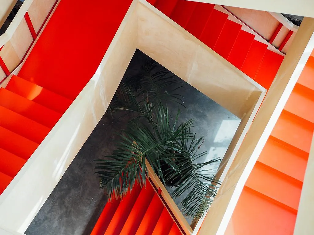 Fabrika Hostel & Suites Hotel