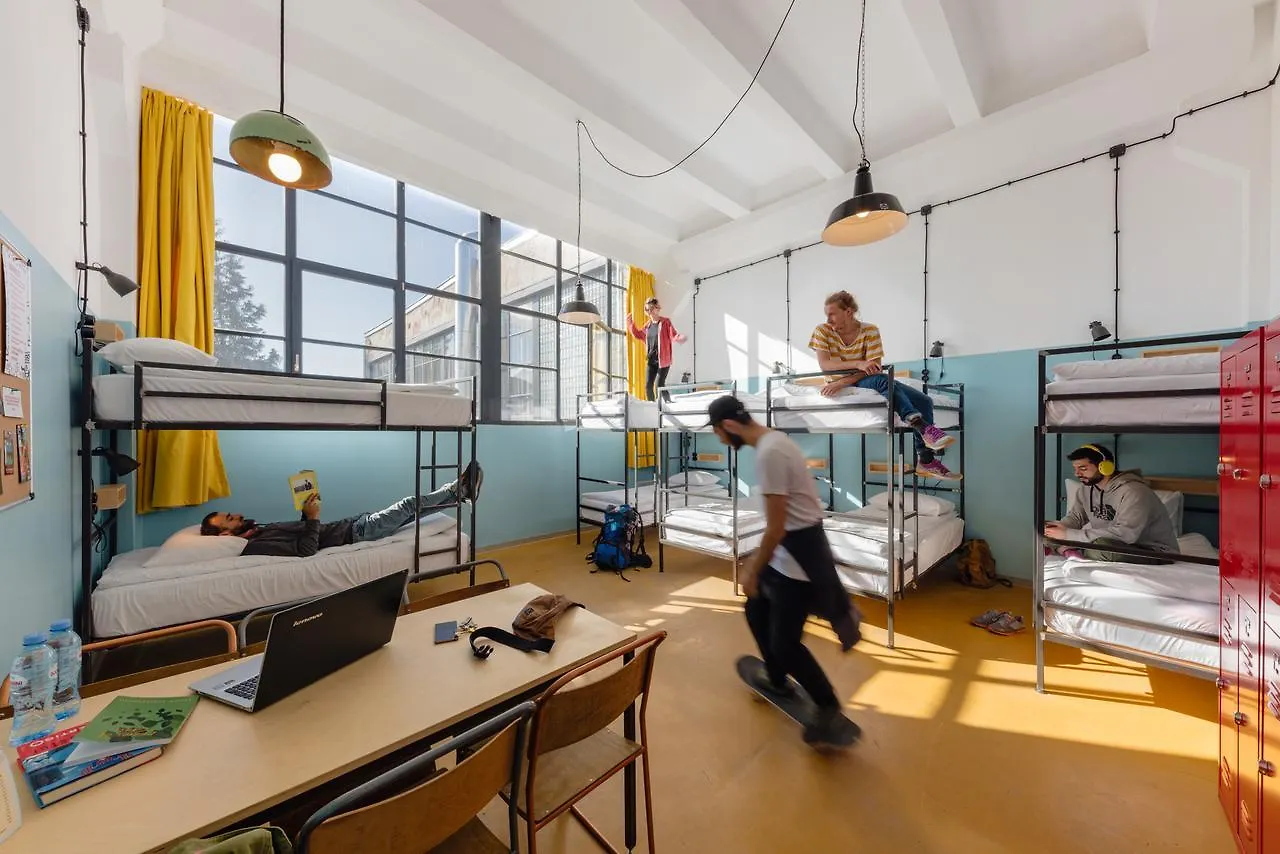 Fabrika Hostel & Suites Hotel Tbilisi
