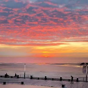 https://royal-palace-seaview-suite.ostend-hotel.net