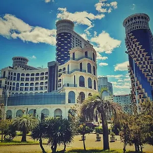 sea-towers-suite.batumihotels.net/