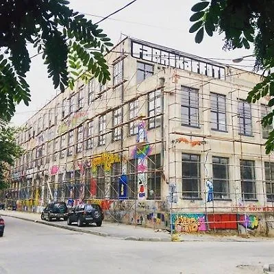 Fabrika Hostel & Suites 第比利斯 酒店