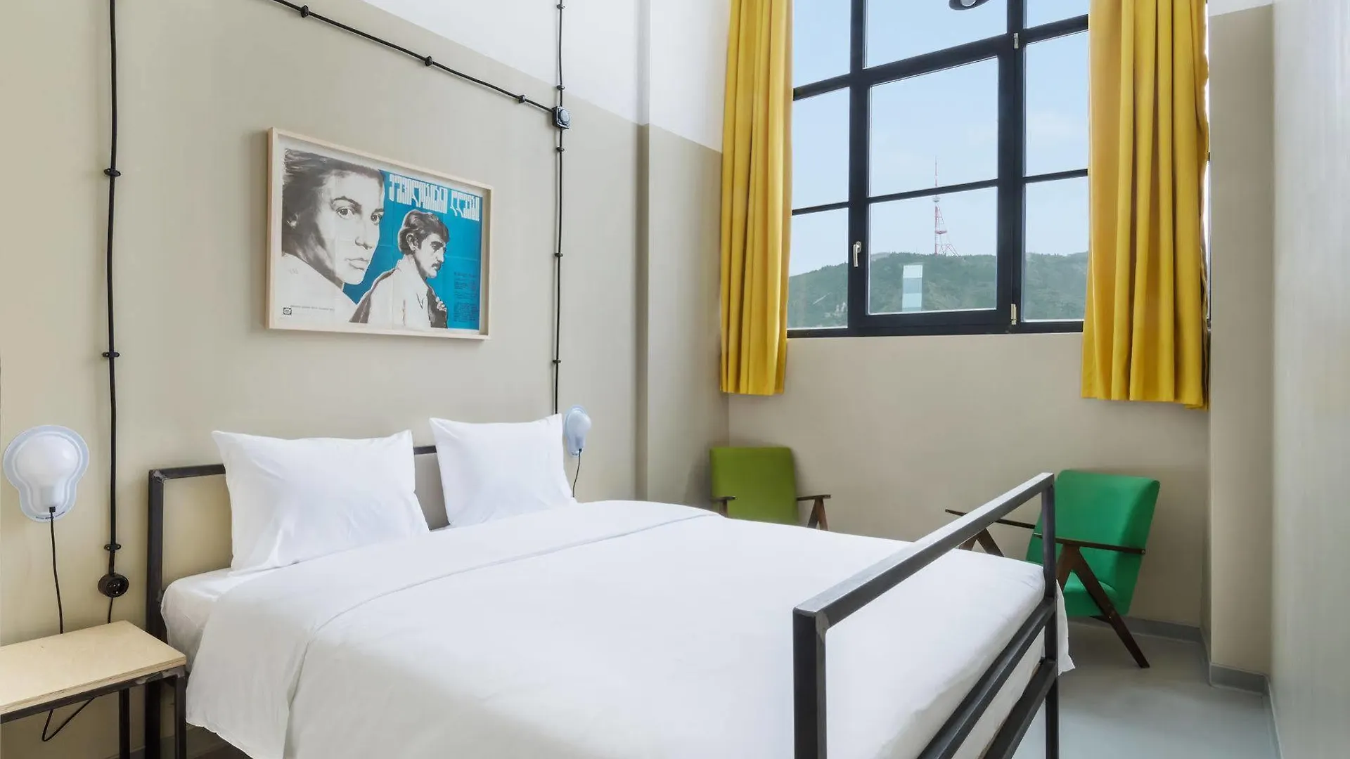 טביליסי Fabrika Hostel & Suites