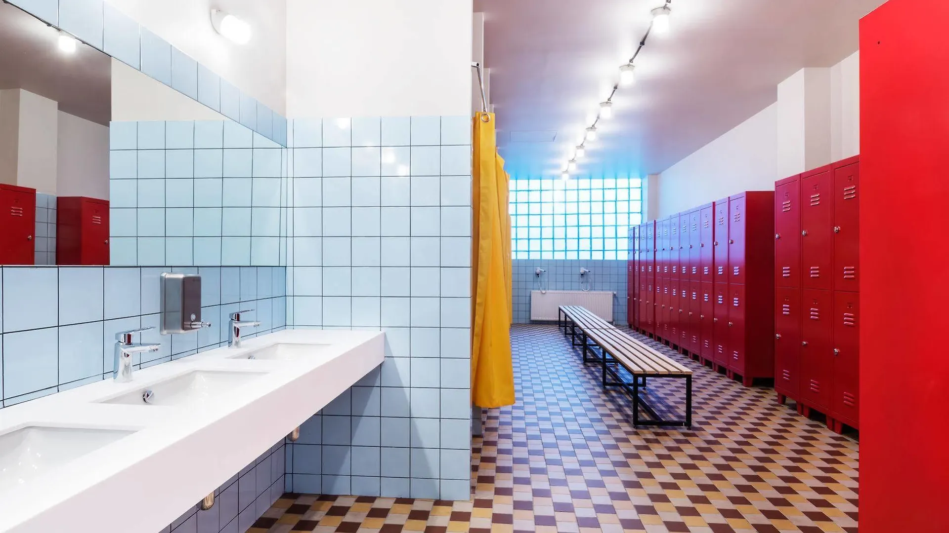 טביליסי Fabrika Hostel & Suites 2*,  גאורגיה