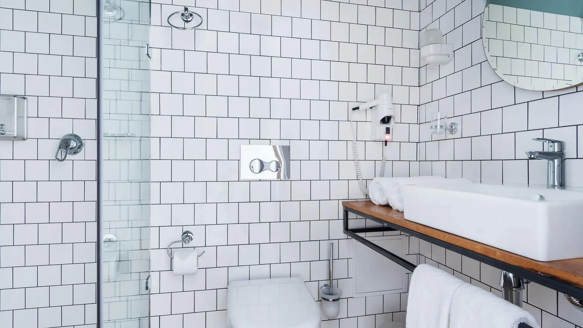 Fabrika Hostel & Suites 2*, Tbilisi