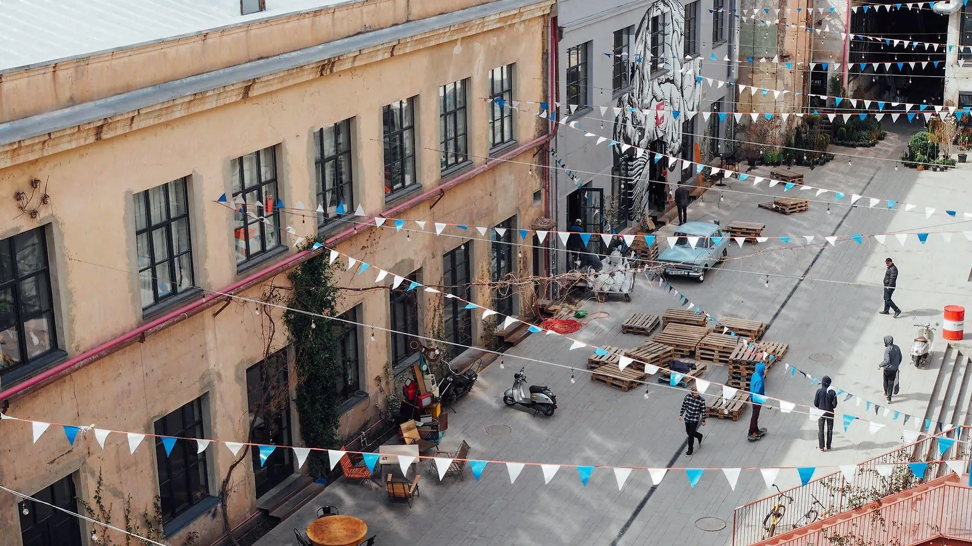 Fabrika Hostel & Suites Tbilisi Hotel
